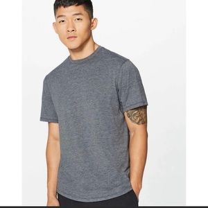 Lululemon Mens Gray T shirt size Med
